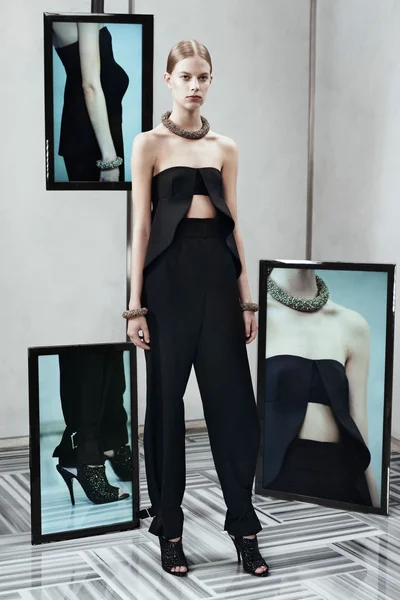 Look 25